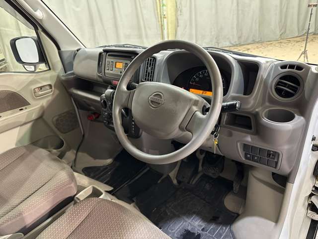 NISSAN NV100 CLIPPER 2017 Image 31