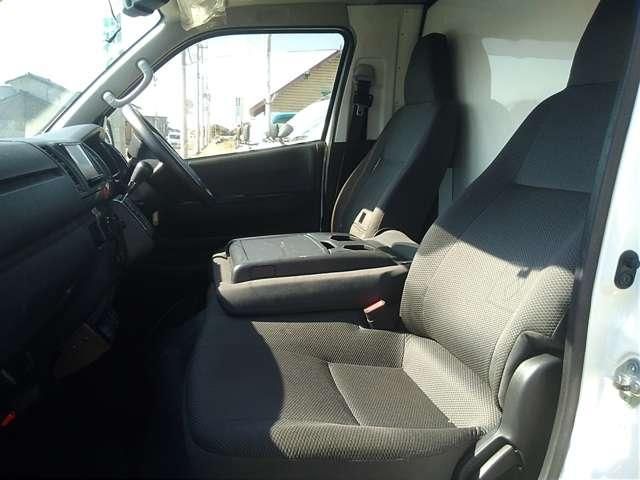 TOYOTA HIACE VAN 4WD 2015 Image 31