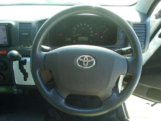 TOYOTA HIACE VAN 4WD 2015 Image 31