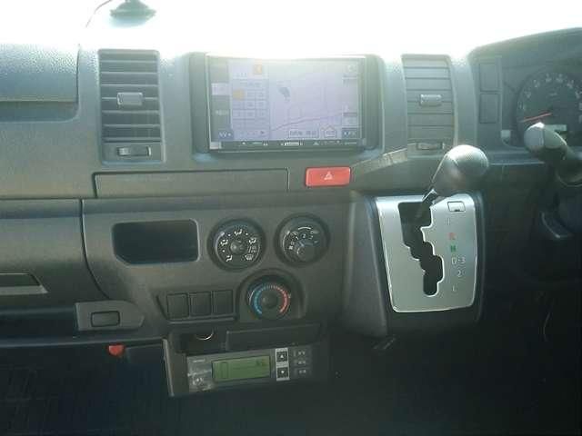 TOYOTA HIACE VAN 4WD 2015 Image 31