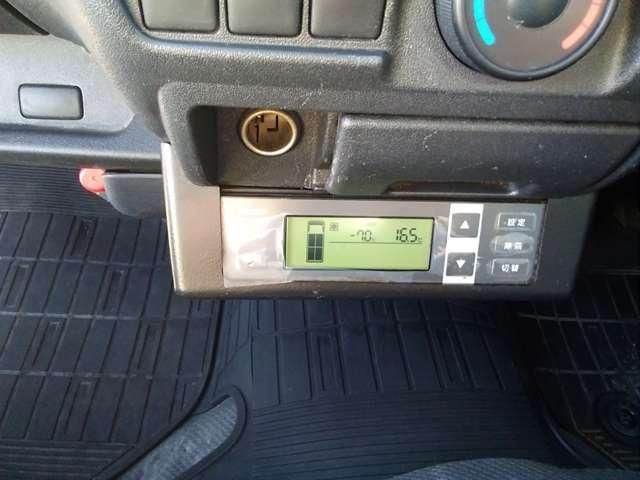 TOYOTA HIACE VAN 4WD 2015 Image 31