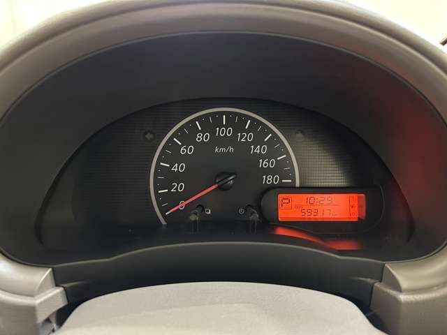 NISSAN MARCH BOLERO 2015 Image 31