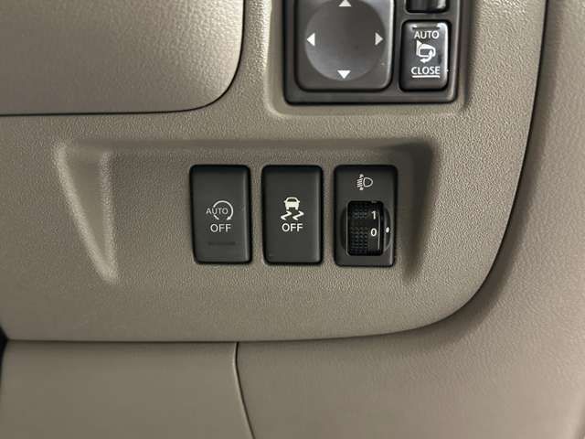 NISSAN MARCH BOLERO 2015 Image 31