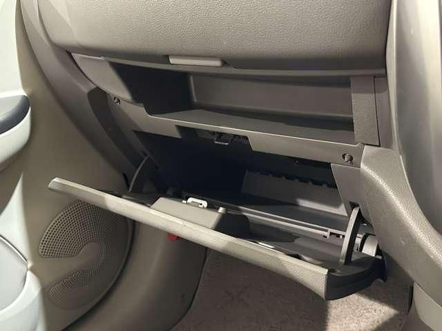 NISSAN MARCH BOLERO 2015 Image 31