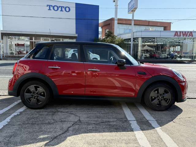 BMW MINI COOPER D 5DOOR 2021 Image 31