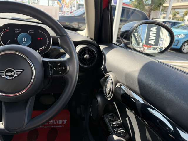 BMW MINI COOPER D 5DOOR 2021 Image 31