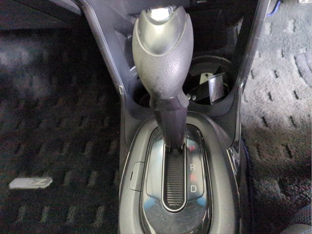 HONDA CR-Z 2013 Image 31