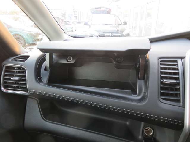 NISSAN SERENA  S-HYBRID 4WD 2019 Image 31