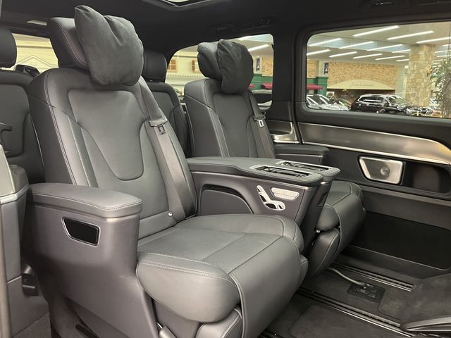 MERCEDES BENZ V CLAS 2024 Image 31