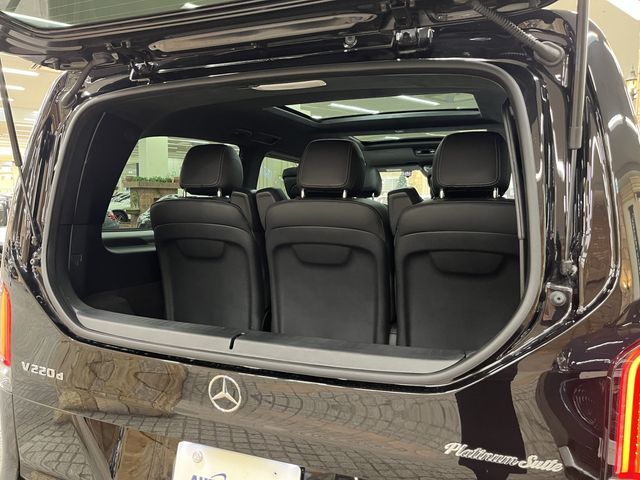 MERCEDES BENZ V CLAS 2024 Image 31