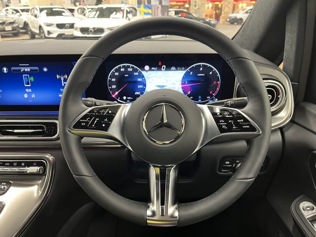 MERCEDES BENZ V CLAS 2024 Image 31