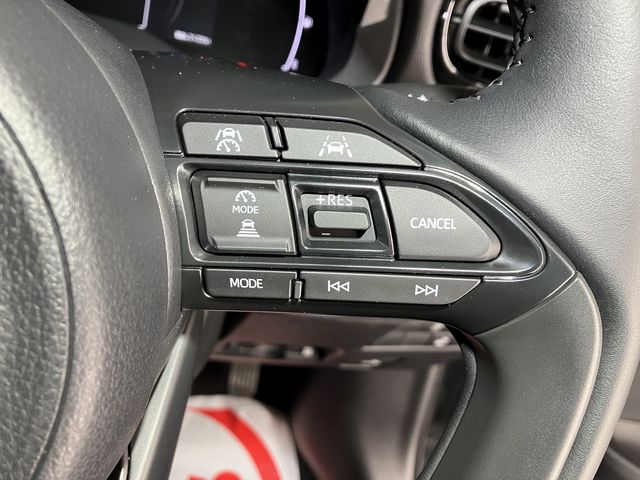 TOYOTA YARIS CROSS HYBRID 2025 Image 31