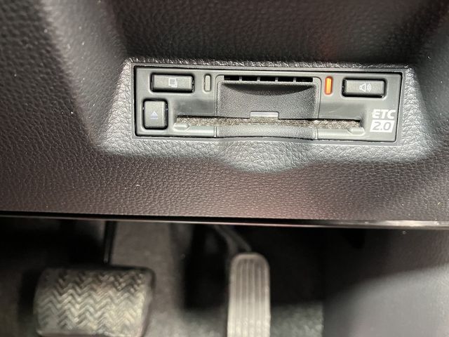 TOYOTA YARIS CROSS HYBRID 2025 Image 31