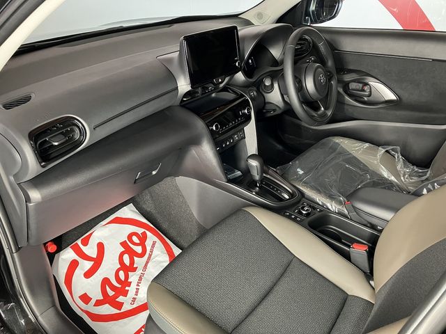 TOYOTA YARIS CROSS HYBRID 2025 Image 31