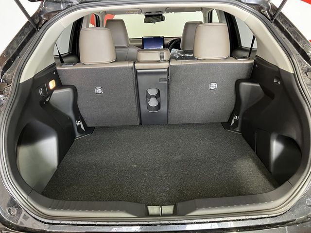 TOYOTA YARIS CROSS HYBRID 2025 Image 31