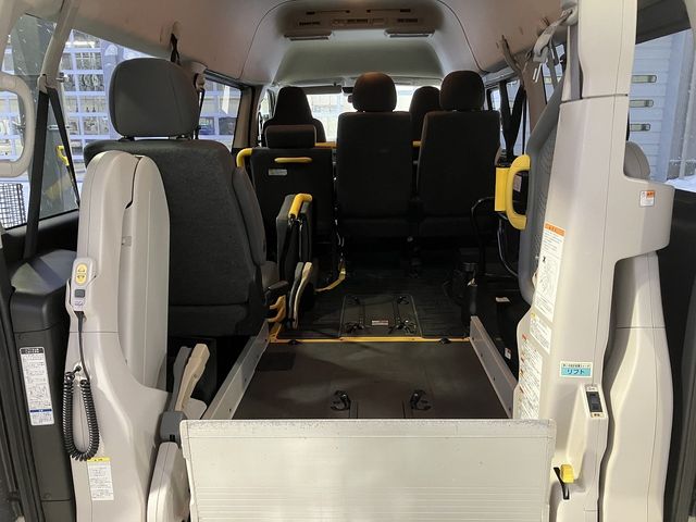 TOYOTA HIACE VAN 4WD 2018 Image 31
