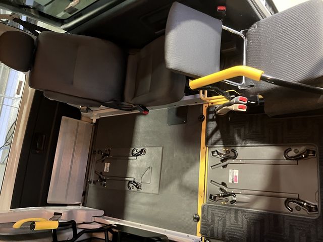 TOYOTA HIACE VAN 4WD 2018 Image 31