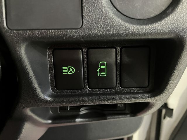 TOYOTA HIACE VAN 4WD 2018 Image 31