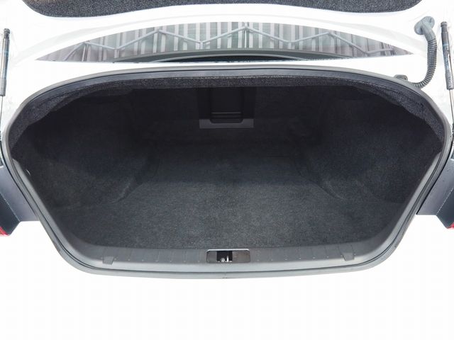 NISSAN FUGA 2015 Image 31