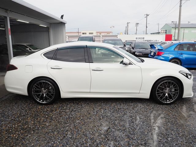 NISSAN FUGA 2015 Image 31