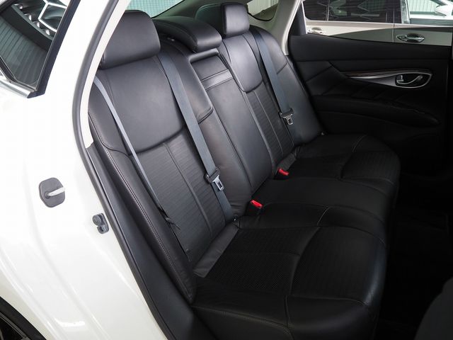 NISSAN FUGA 2015 Image 31