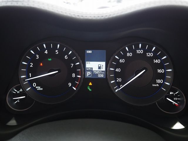 NISSAN FUGA 2015 Image 31