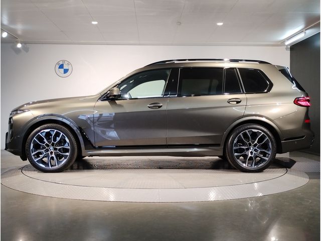 BMW X7 2024 Image 31