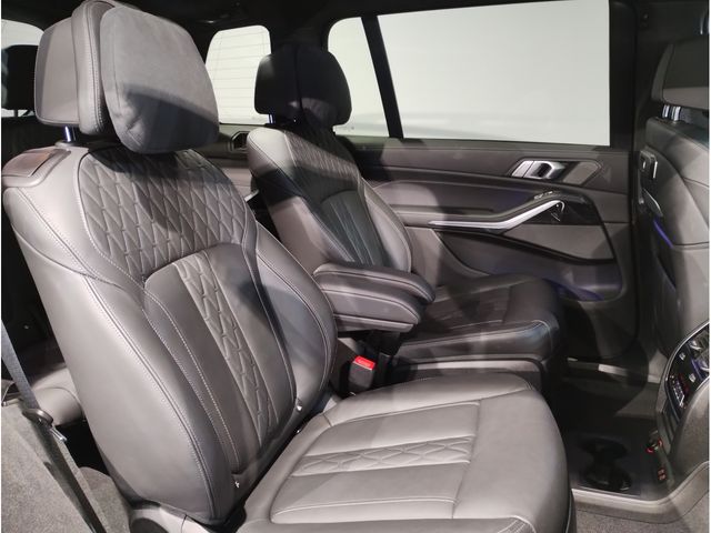 BMW X7 2024 Image 31