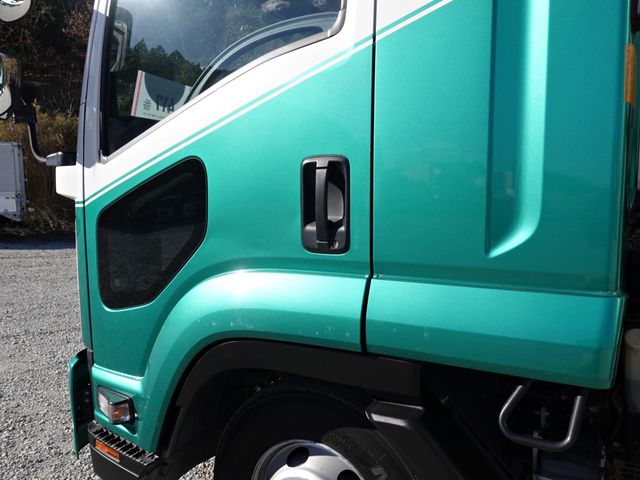 ISUZU FORWARD 2015 Image 31