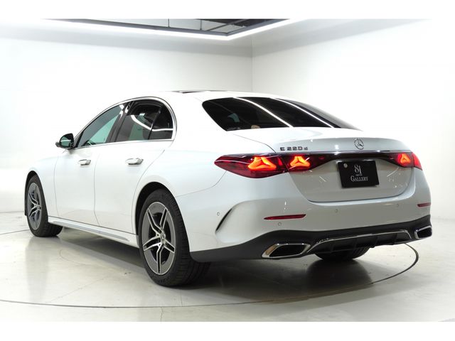 MERCEDES BENZ E CLAS 2024 Image 31