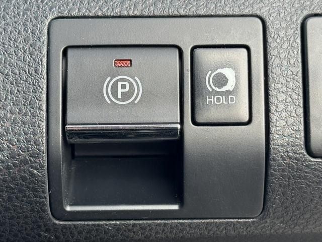 TOYOTA HARRIER 2WD 2018 Image 31