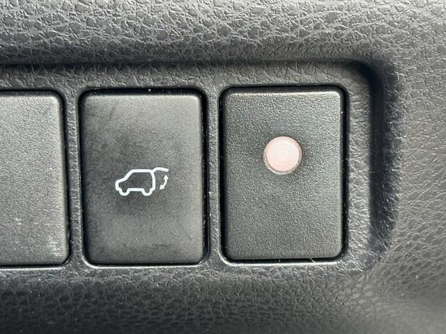 TOYOTA HARRIER 2WD 2018 Image 31