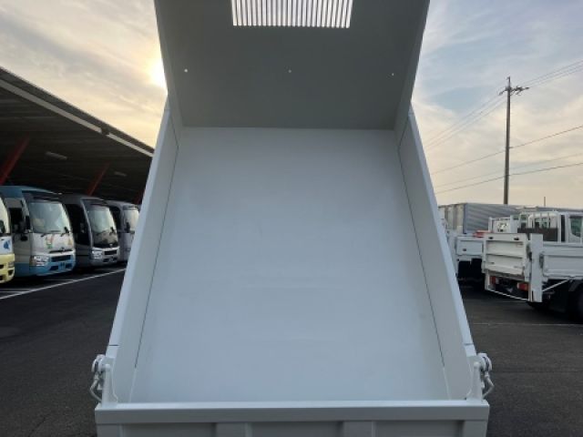 ISUZU ELF 2018 Image 31