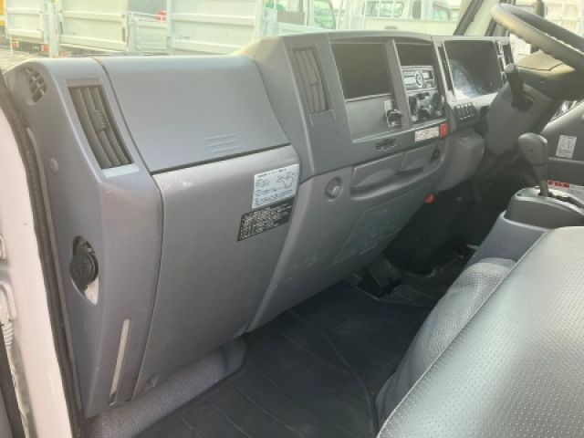 ISUZU ELF 2018 Image 31