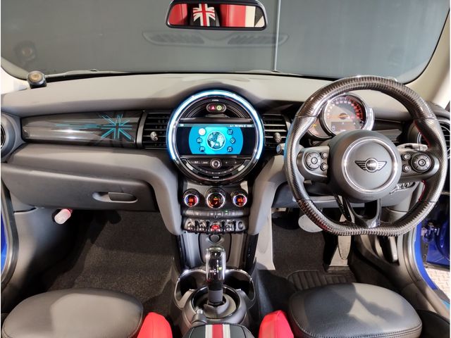 BMW MINI COOPER S 2019 Image 31