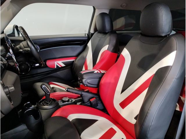 BMW MINI COOPER S 2019 Image 31