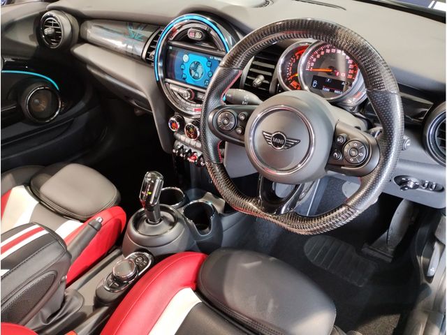 BMW MINI COOPER S 2019 Image 31