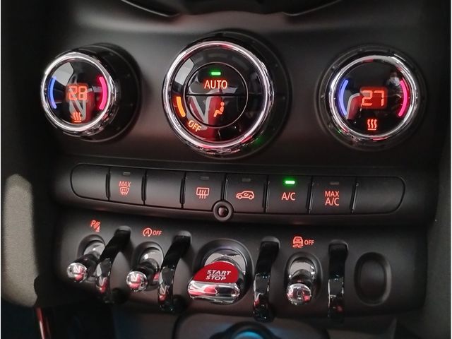 BMW MINI COOPER S 2019 Image 31