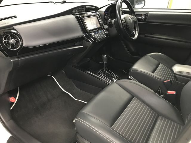 TOYOTA COROLLA FIELDER HYBR 2019 Image 31