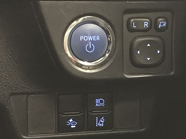 TOYOTA COROLLA FIELDER HYBR 2019 Image 31