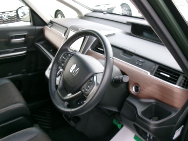 HONDA FREED HYBRID 2020 Image 31