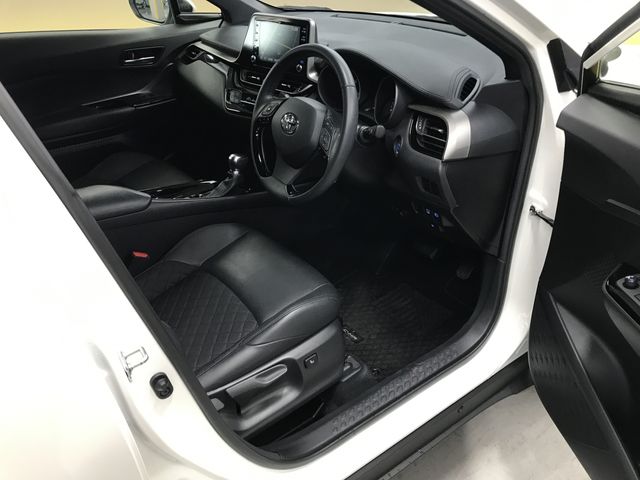 TOYOTA C-HR 2020 Image 31