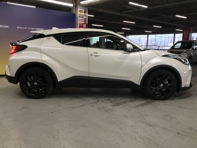 TOYOTA C-HR 2020 Image 31