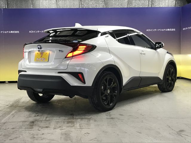 TOYOTA C-HR 2020 Image 31
