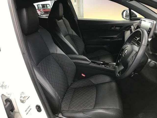 TOYOTA C-HR 2020 Image 31