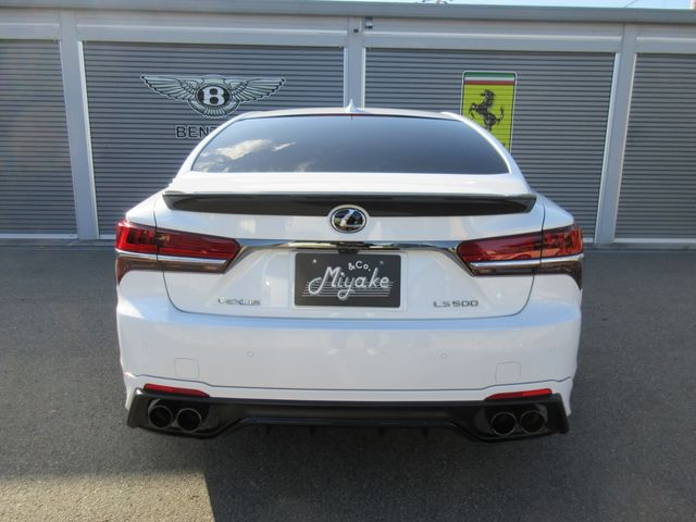 TOYOTA LEXUS LS500 2019 Image 31