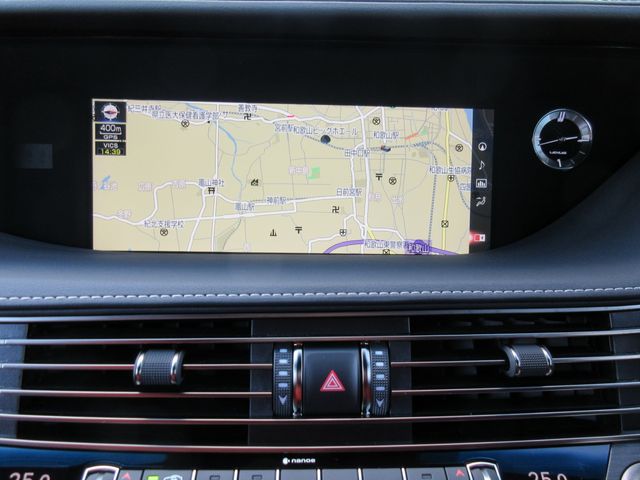 TOYOTA LEXUS LS500 2019 Image 31