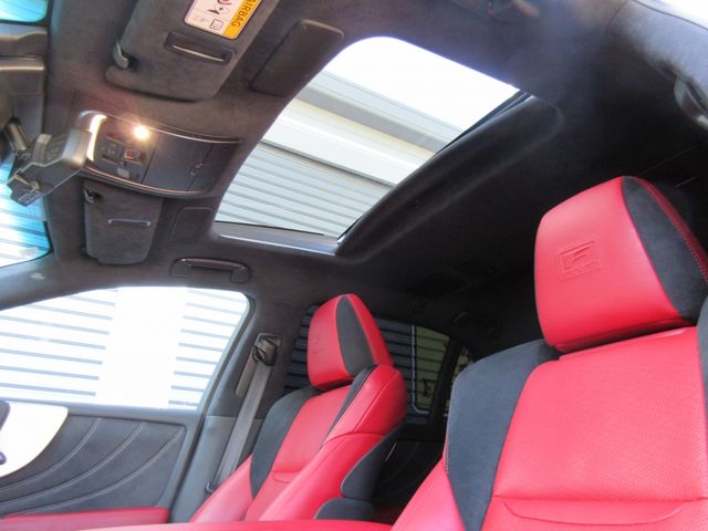 TOYOTA LEXUS LS500 2019 Image 31