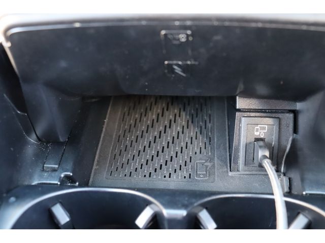 MERCEDES BENZ C CLAS 2020 Image 31