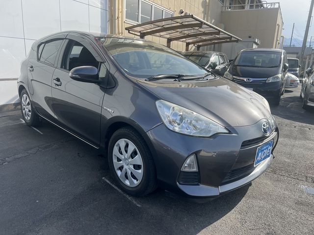 TOYOTA AQUA 2012 Image 31